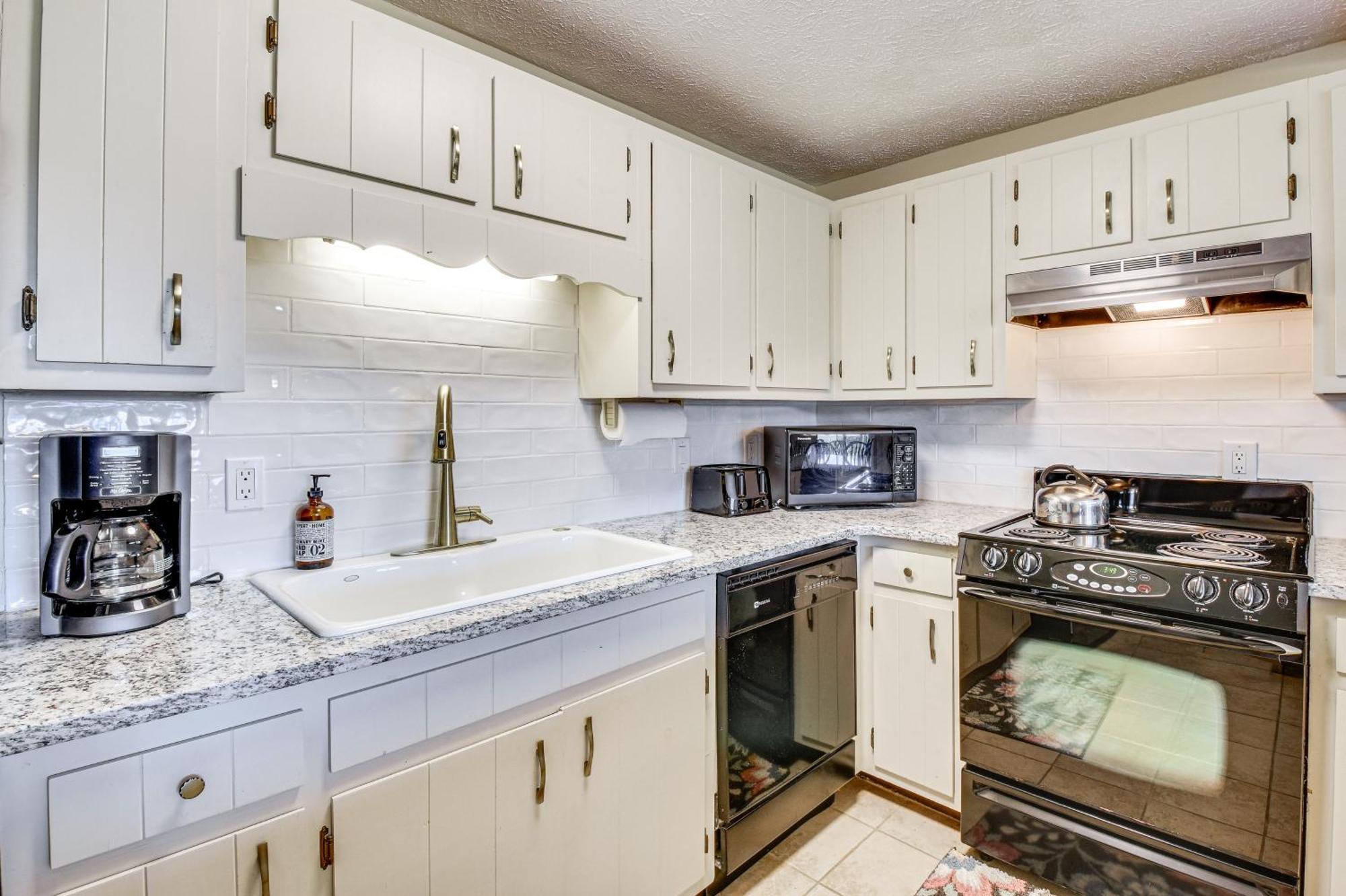 Newly Renovated Sky Valley Condo With Mountain Views Exterior photo
